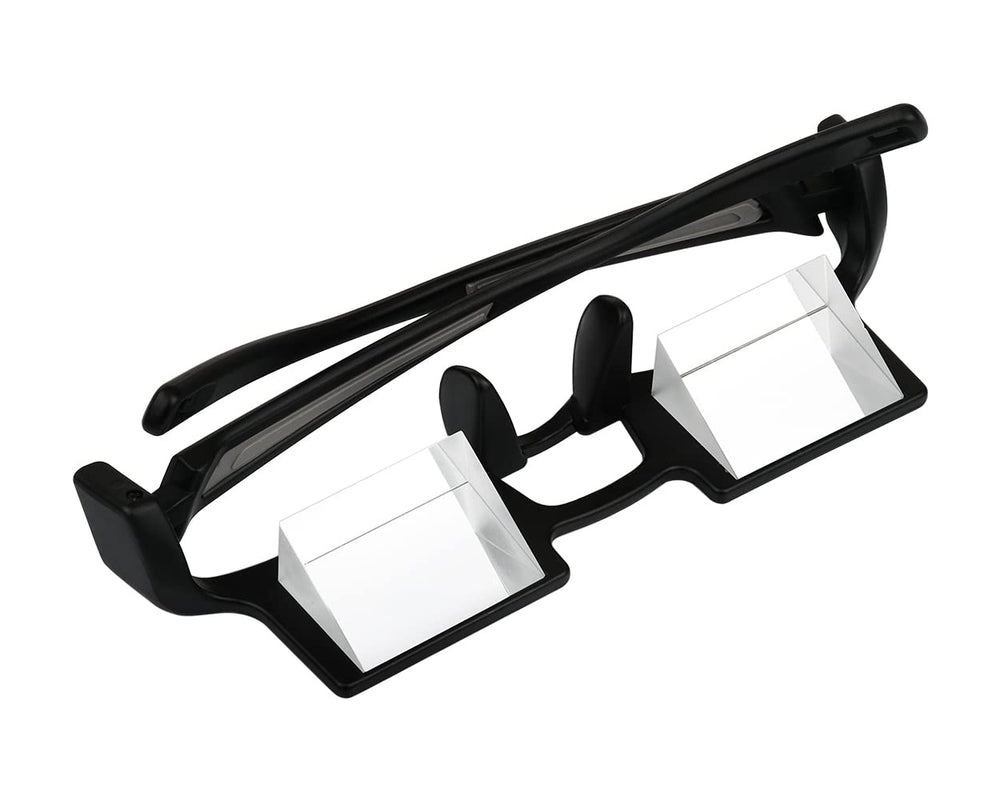 DS. DISTINCTIVE STYLE Durable storage pouch included with glasses.