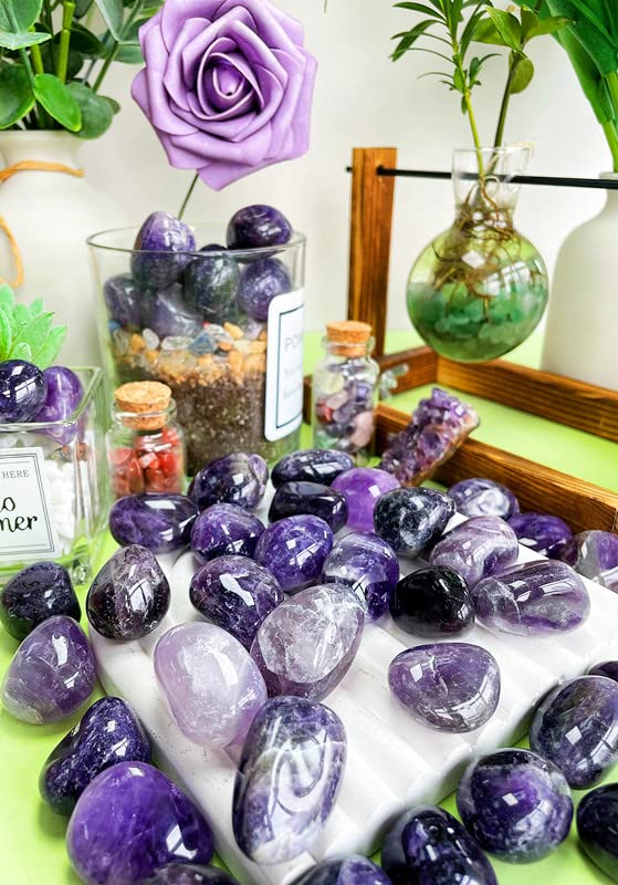 DUQGUHO Amethyst irregular crystal stones reflect light for terrariums and vase displays.