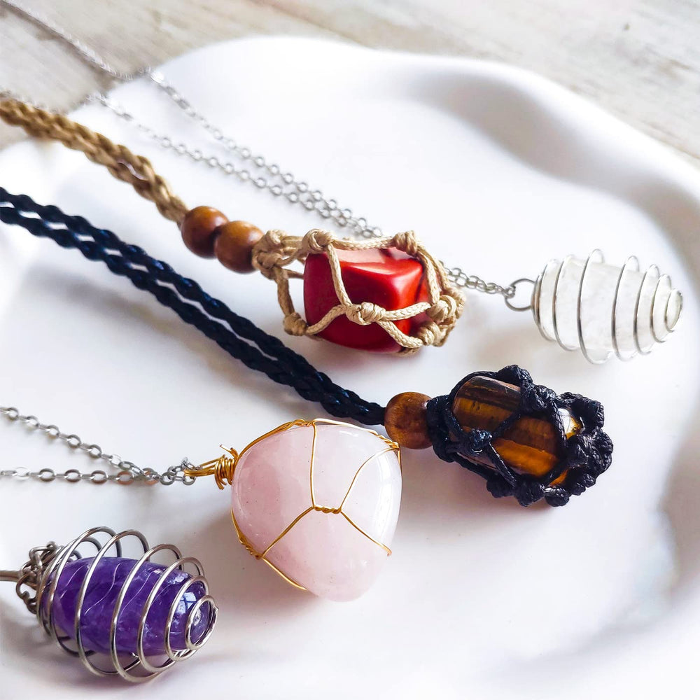 DUQGUHO Amethyst stones packed securely in a bubble bag for safe shipping.