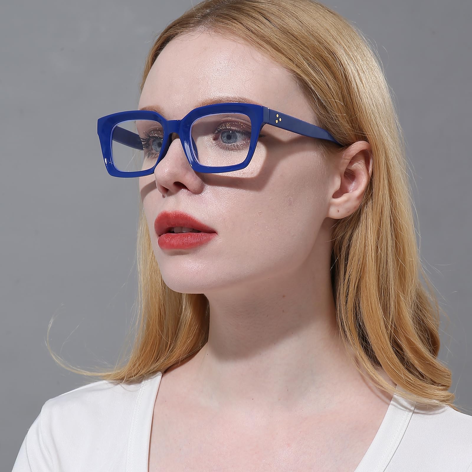 DXYXYO reading glasses women 1.5x magnification close-up of lenses and frame