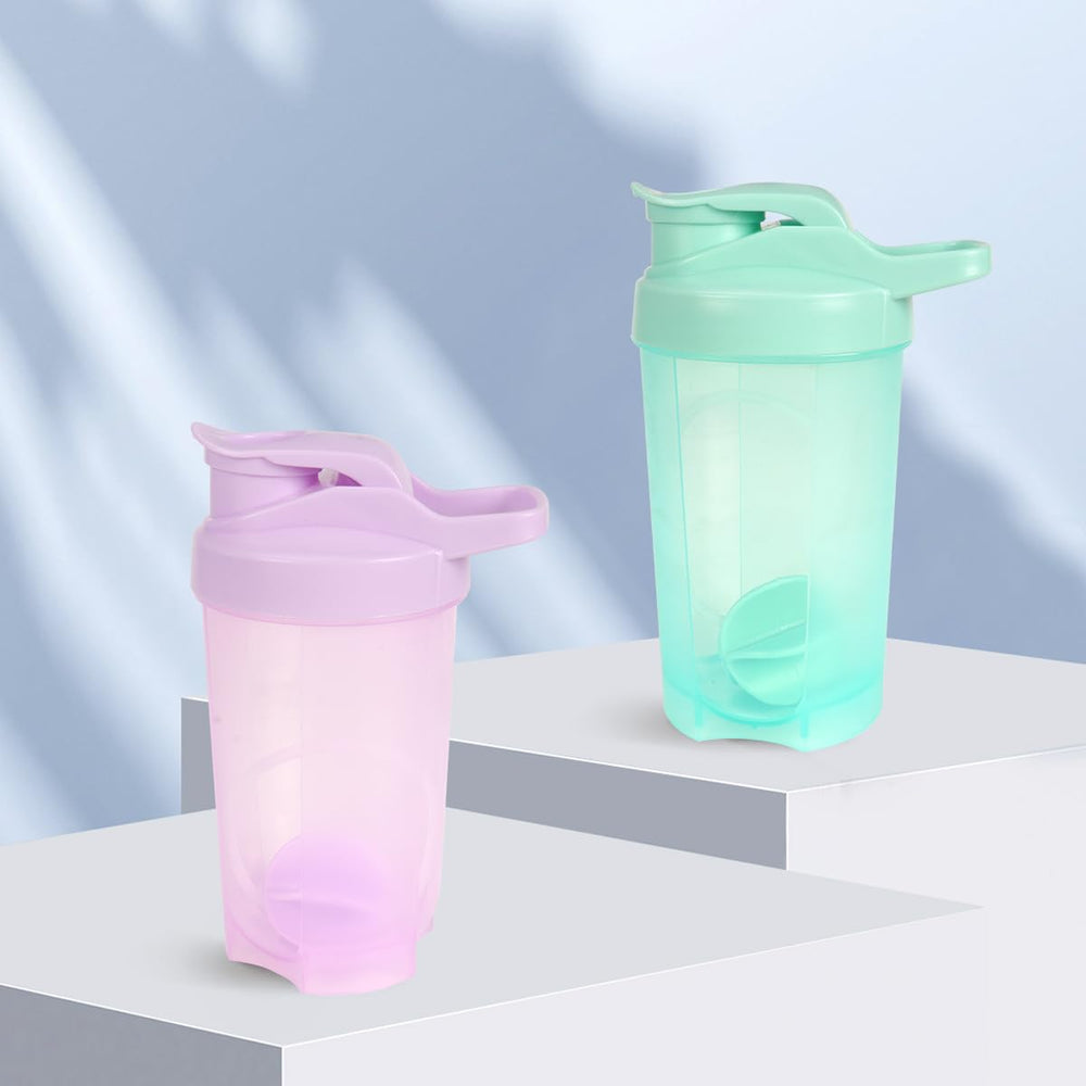 Diseño portátil con asa en D.Y.A 16oz para llevar a cualquier lugar.