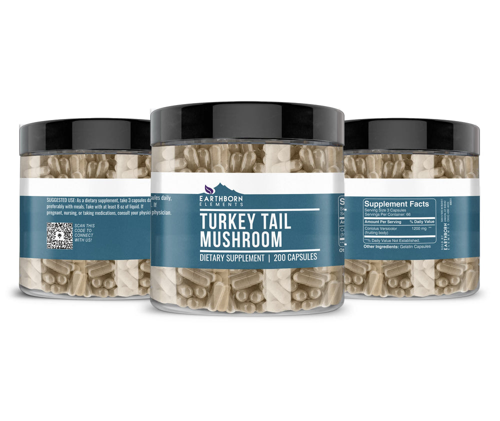 Earthborn Elements Turkey Tail label notes USA-encapsulated production.