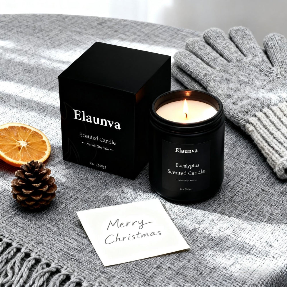 Elaunva candle with a lead-free cotton wick ensuring safe aromatherapy sessions.