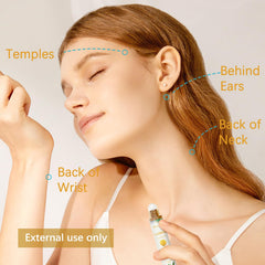 Ethlauff Helichrysum roll-on cap close-up, travel-friendly design for on-the-go calm.