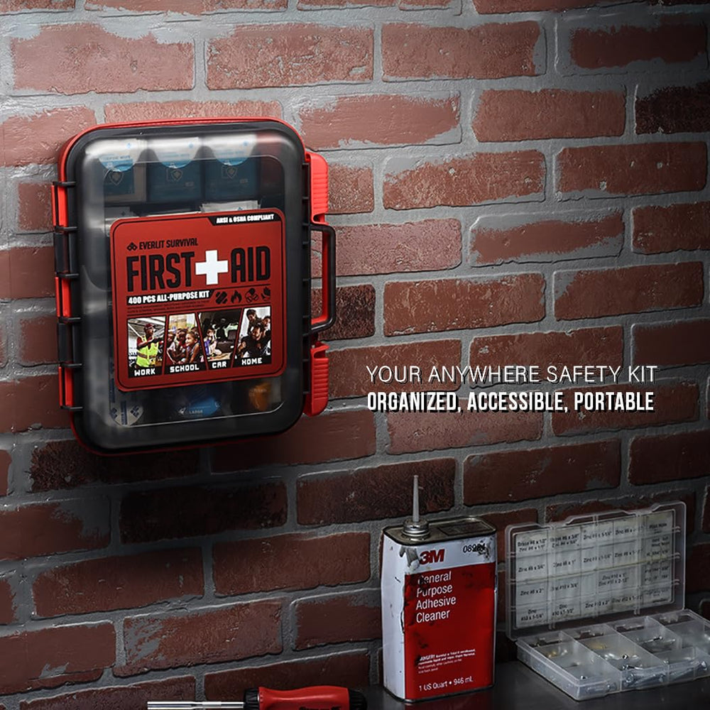 EVERLIT car and home kit setup shows versatile emergency preparedness.