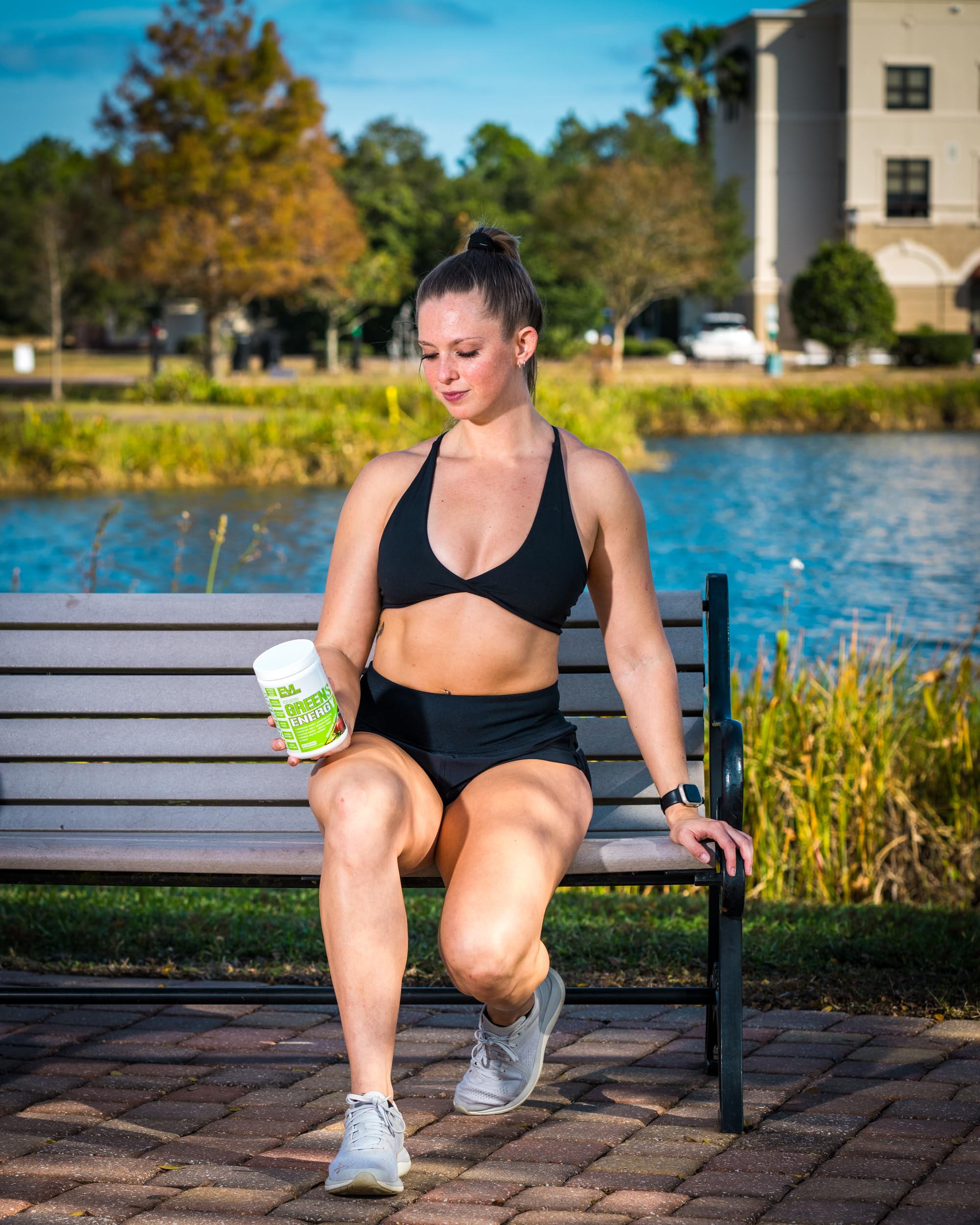 EVL Super Greens athlete-preworkout shot illustrates quick energy before training.