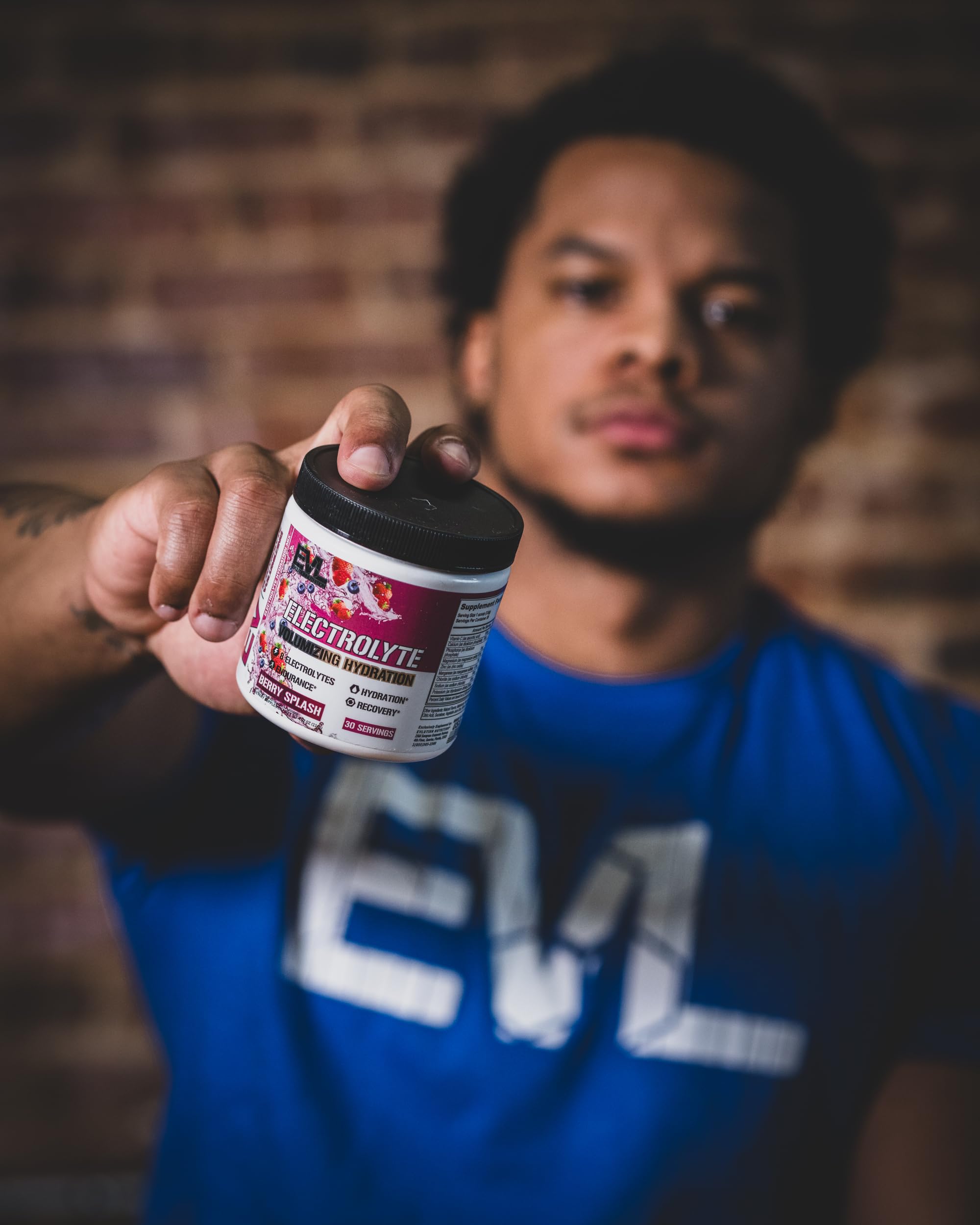 Packaging shot of Evlution Ultimate Electrolytes tub in view