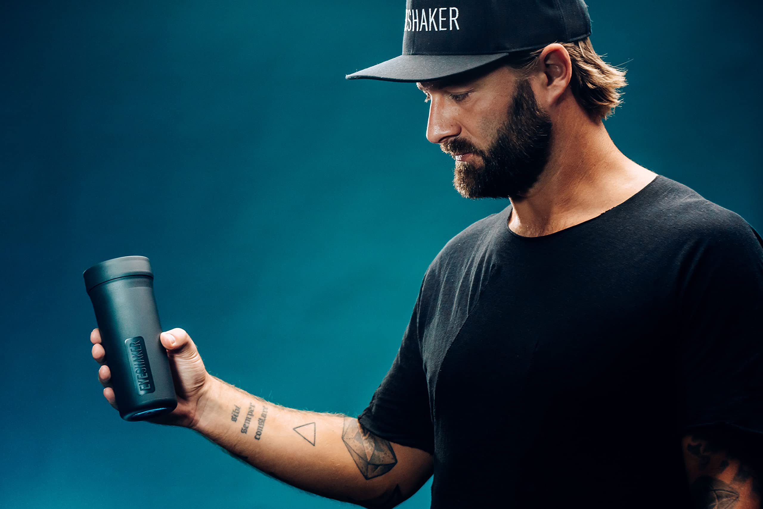 Eyeshaker portable travel-ready cleaner for on-the-go use