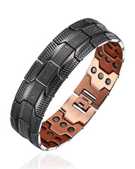 Fashtour 3X copper bracelet close-up showing bold armor-inspired links.