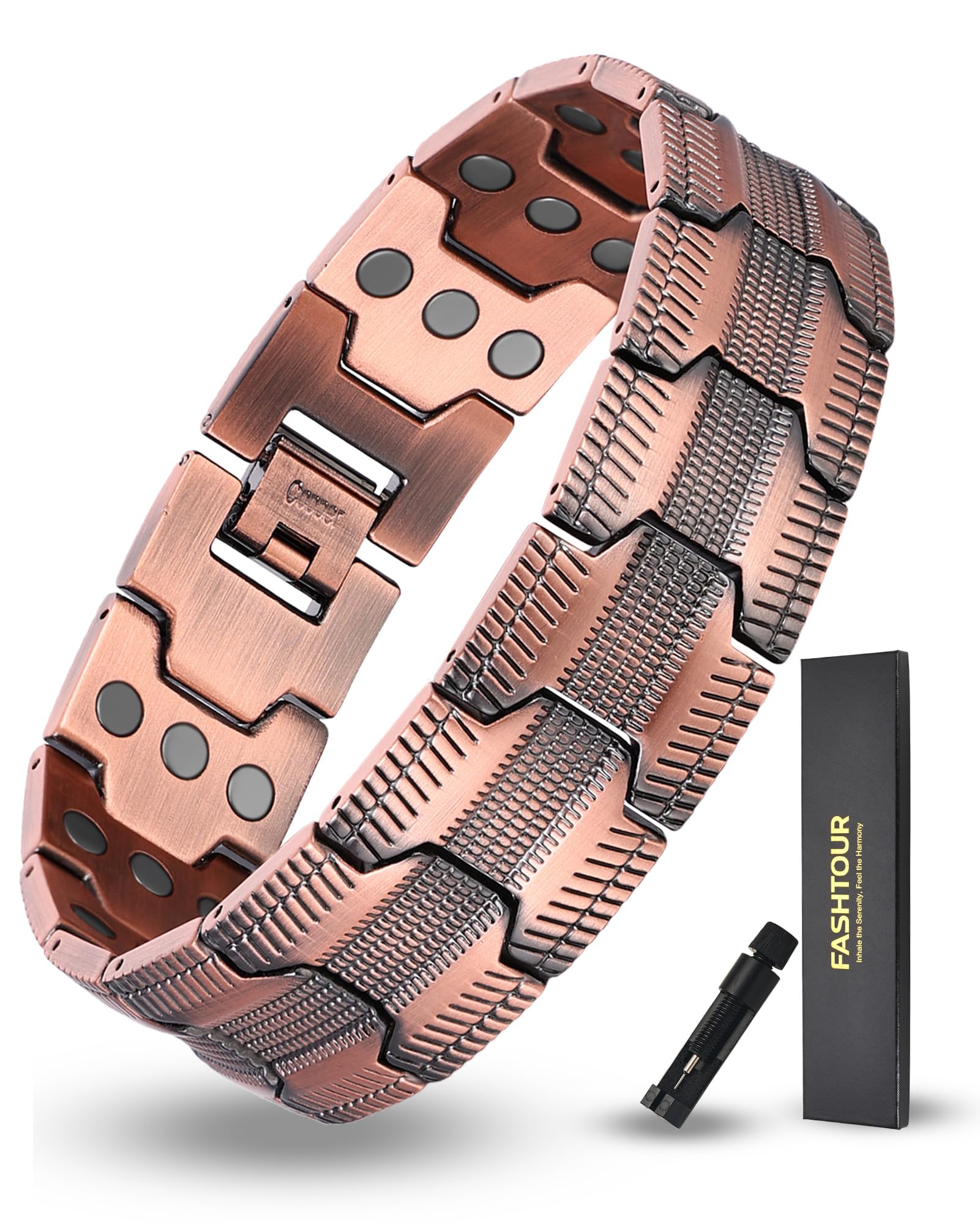Fashtour 3X copper bracelet close-up with rugged masculine design