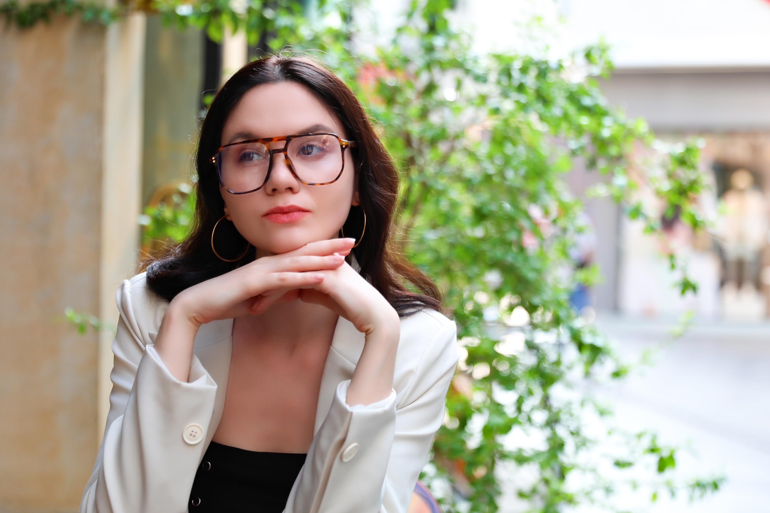 FEISEDY lightweight glasses designed for long sessions at screen.