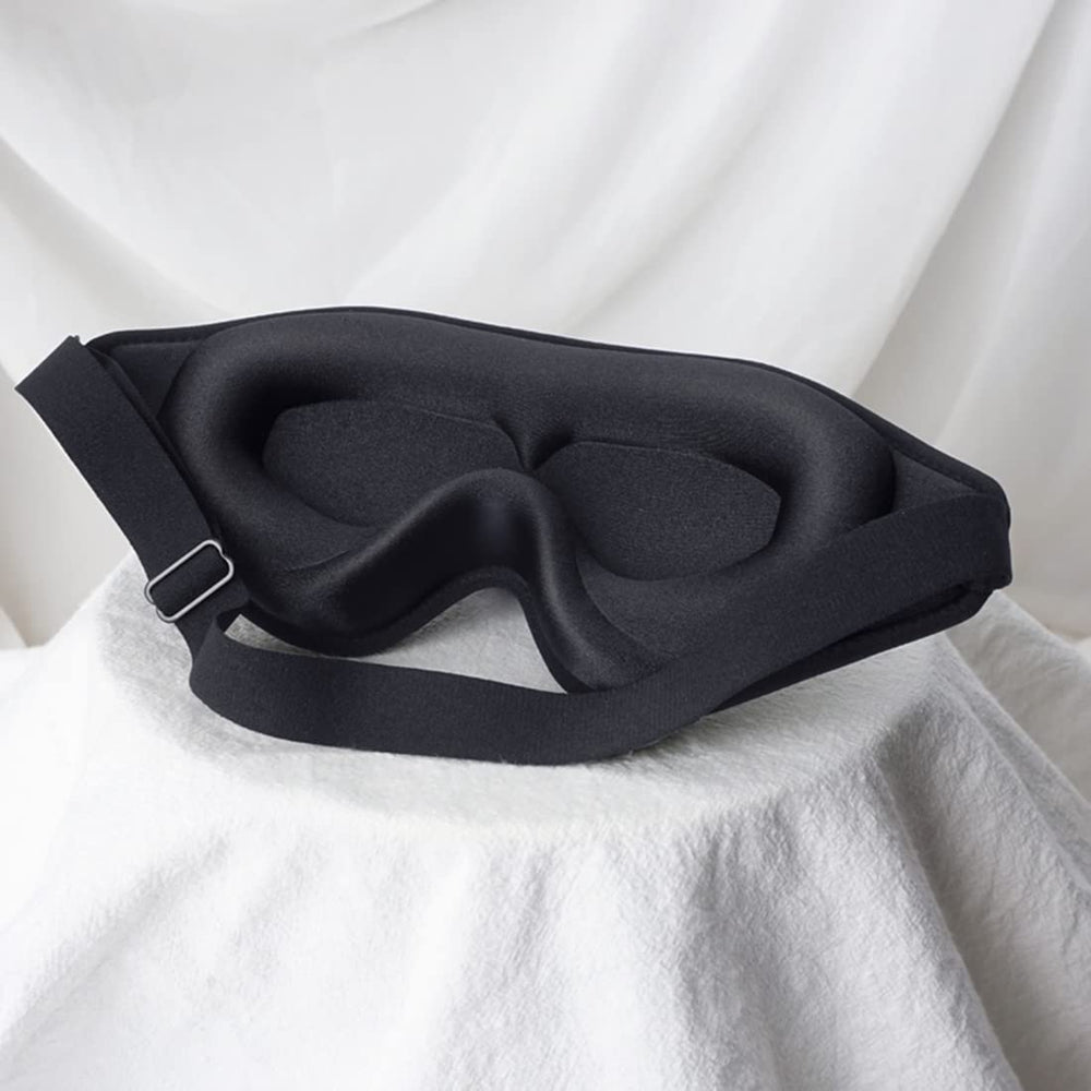 FengXinZi Sleep Mask designed to avoid eye pressure while blinking freely.