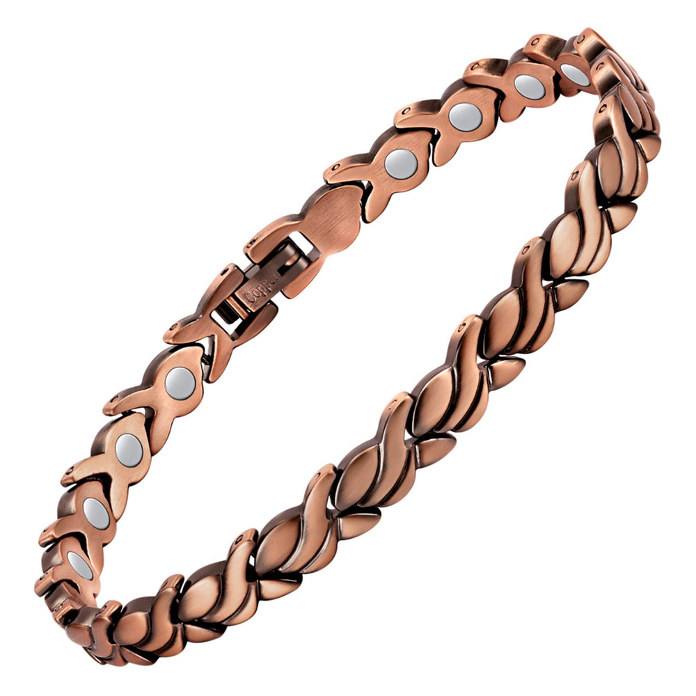 Feraco copper bracelet for women closeup highlights solid copper shine and hypoallergenic finish.