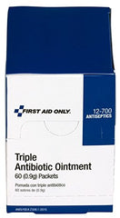 First Aid Only kit de primeros auxilios para uso en casa.