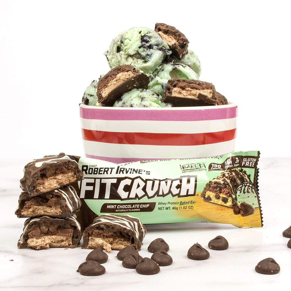 Fit Crunch value-pack-display shows 24 bars ready for sharing or stocking up.