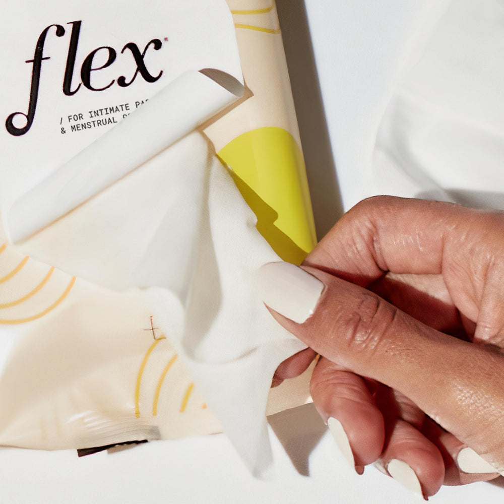 Flex Reusable Disc rim detail emphasizes leak-prevention design.
