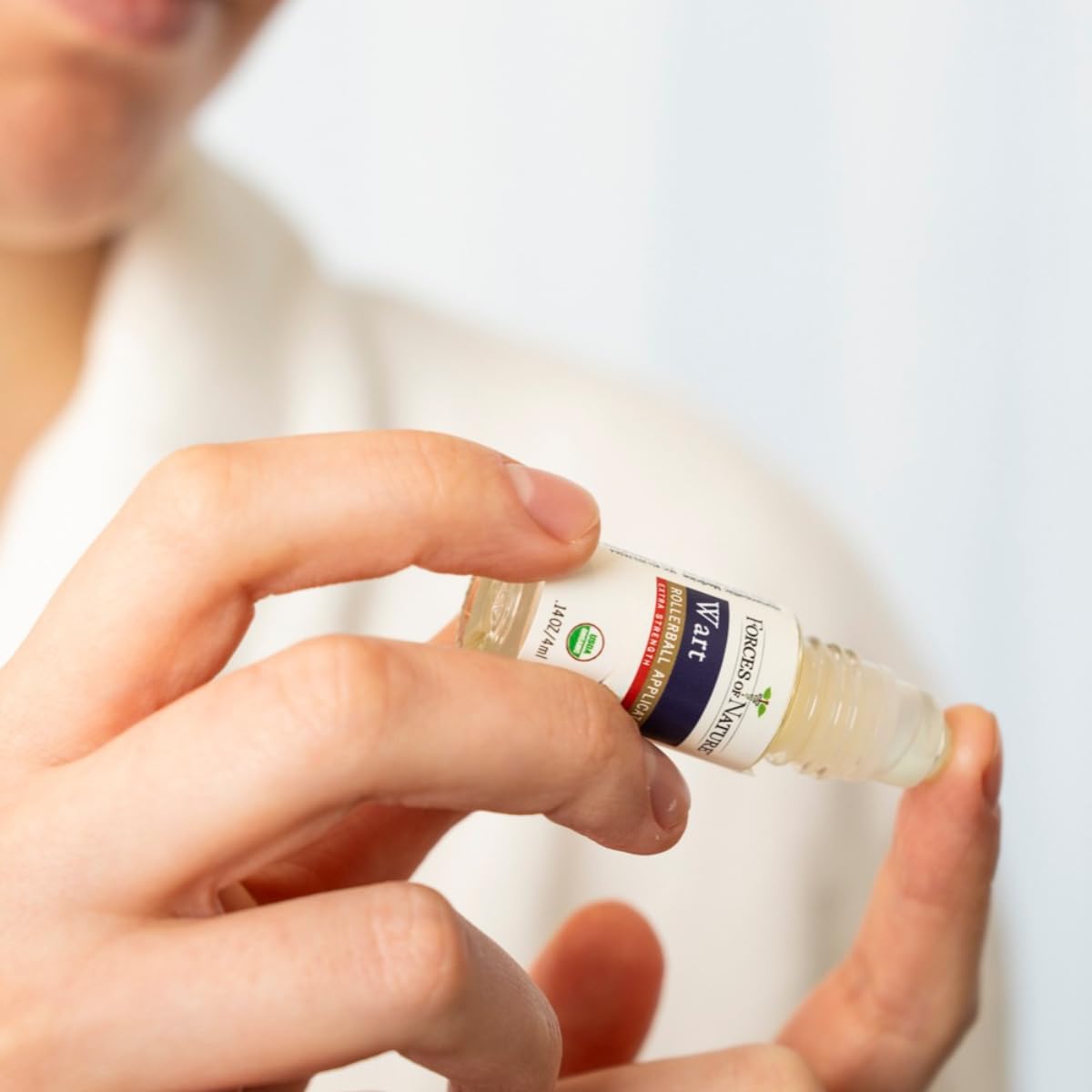 Application swatch demonstrates painless wart care guidance.