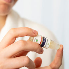 Application swatch demonstrates painless wart care guidance.