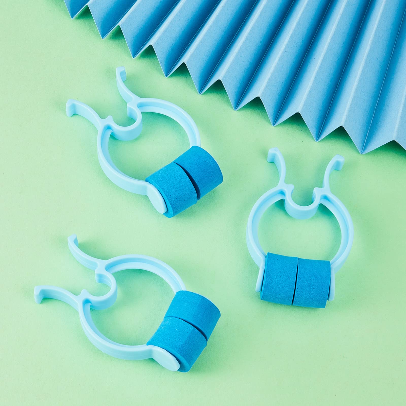 Frienda clip nasal para control de mucosidad leve durante emergencias.