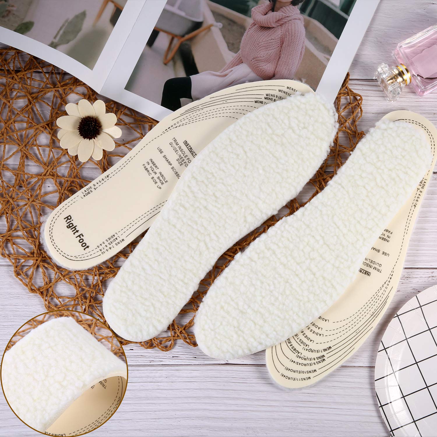 Frienda anti-slip breathable insoles help secure footing in wet or dry conditions.
