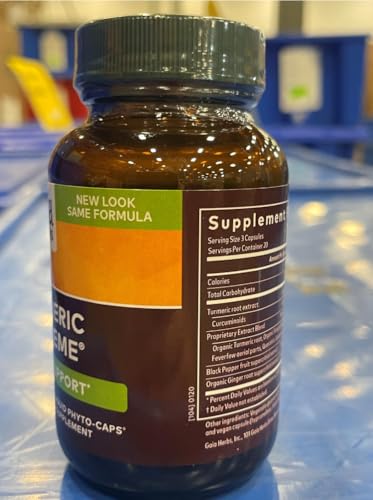 Gaia Herbs Turmeric Supreme Sinus Support bottle cap close-up