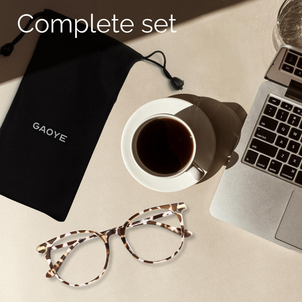 Gaoye scratch-resistant lenses maintain clear vision during everyday activities.