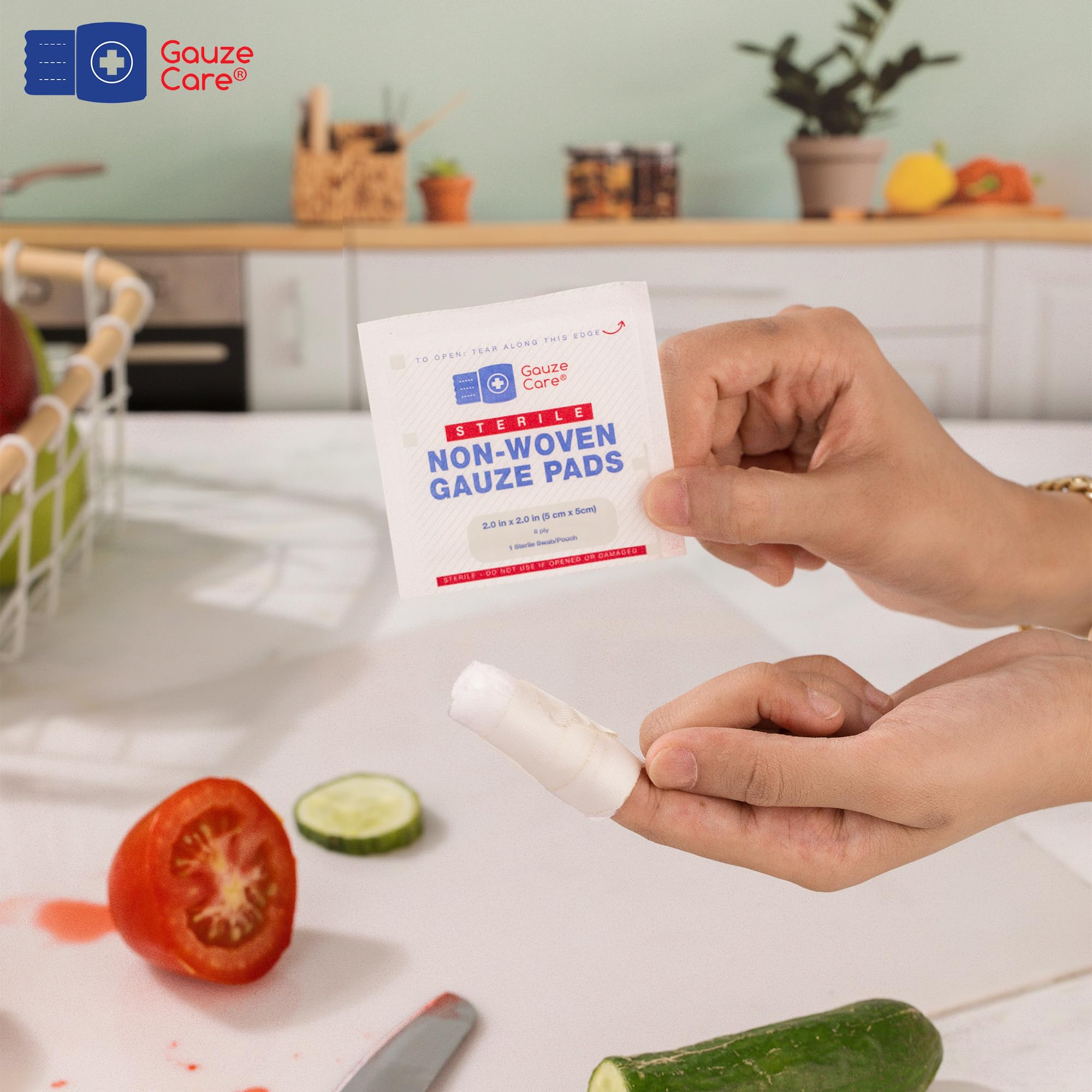 Gauze Care paquete de 100 gasas, lista para primeros auxilios.