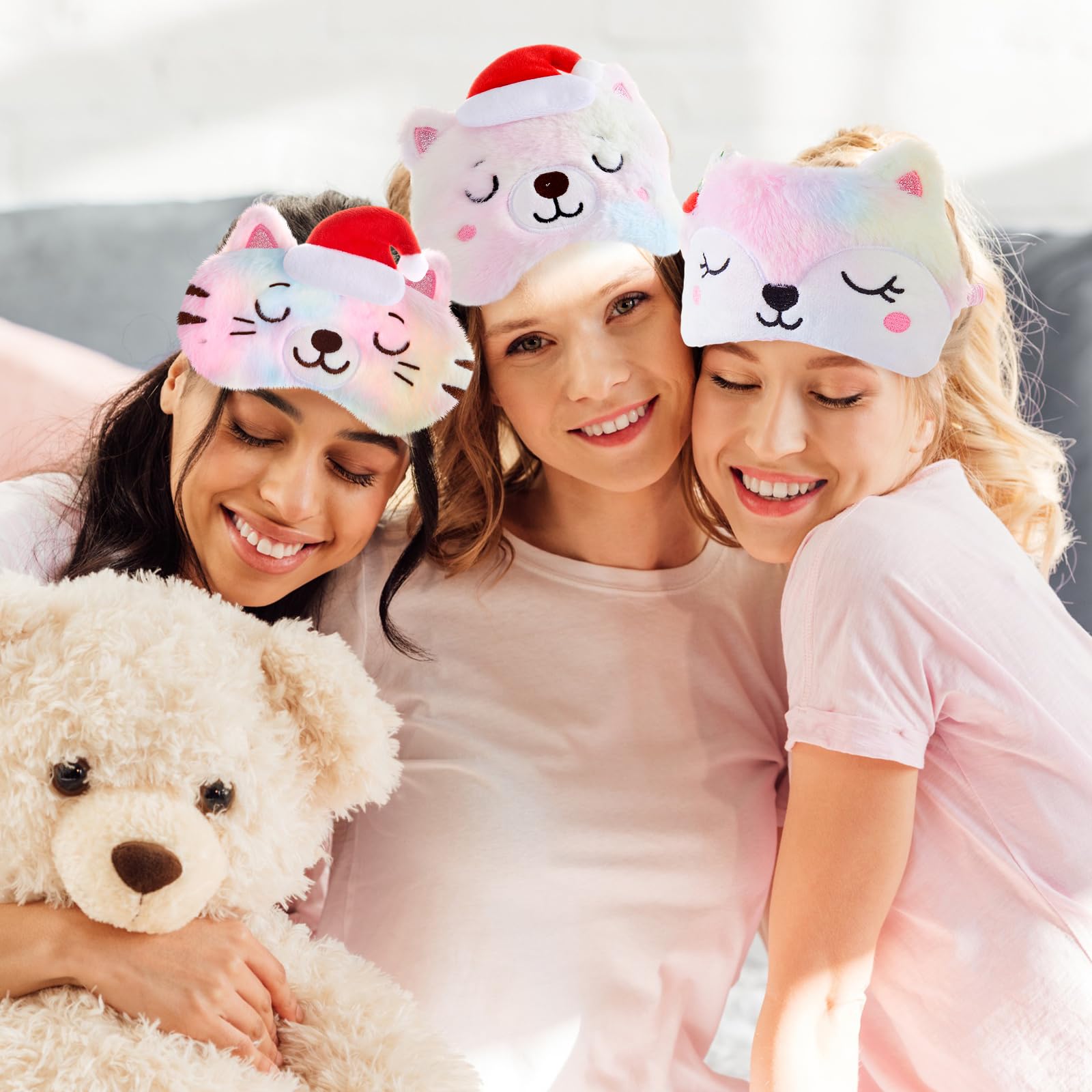 Geyoga reindeer eye mask fits toddlers and adults for festive sleepovers.