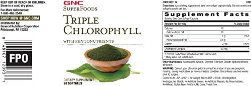 GNC Triple Chlorophyll softgel pour demonstrates easy swallowing with water.