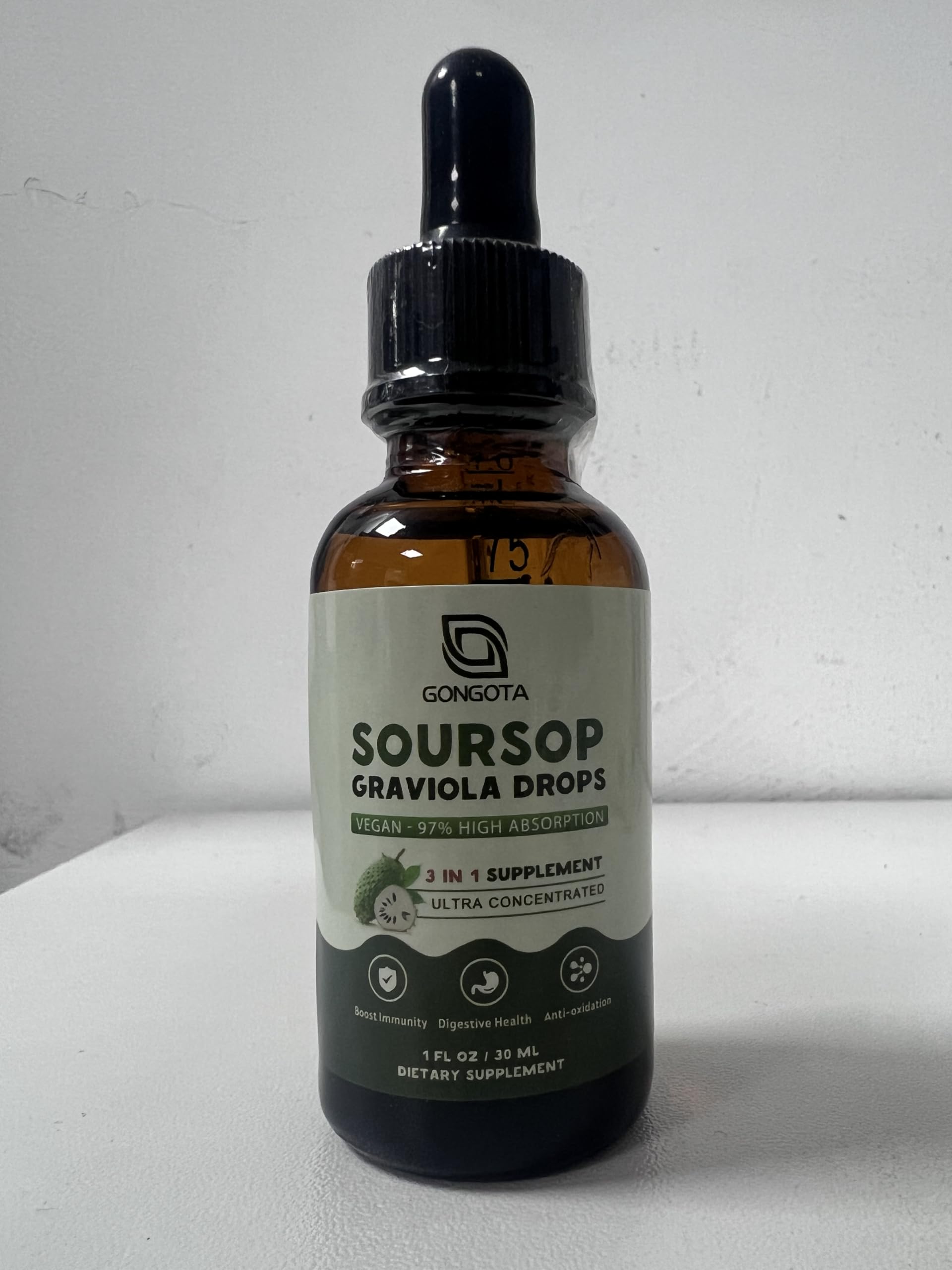 Gongota Digestive health scene with drops indicates digestive comfort potential.