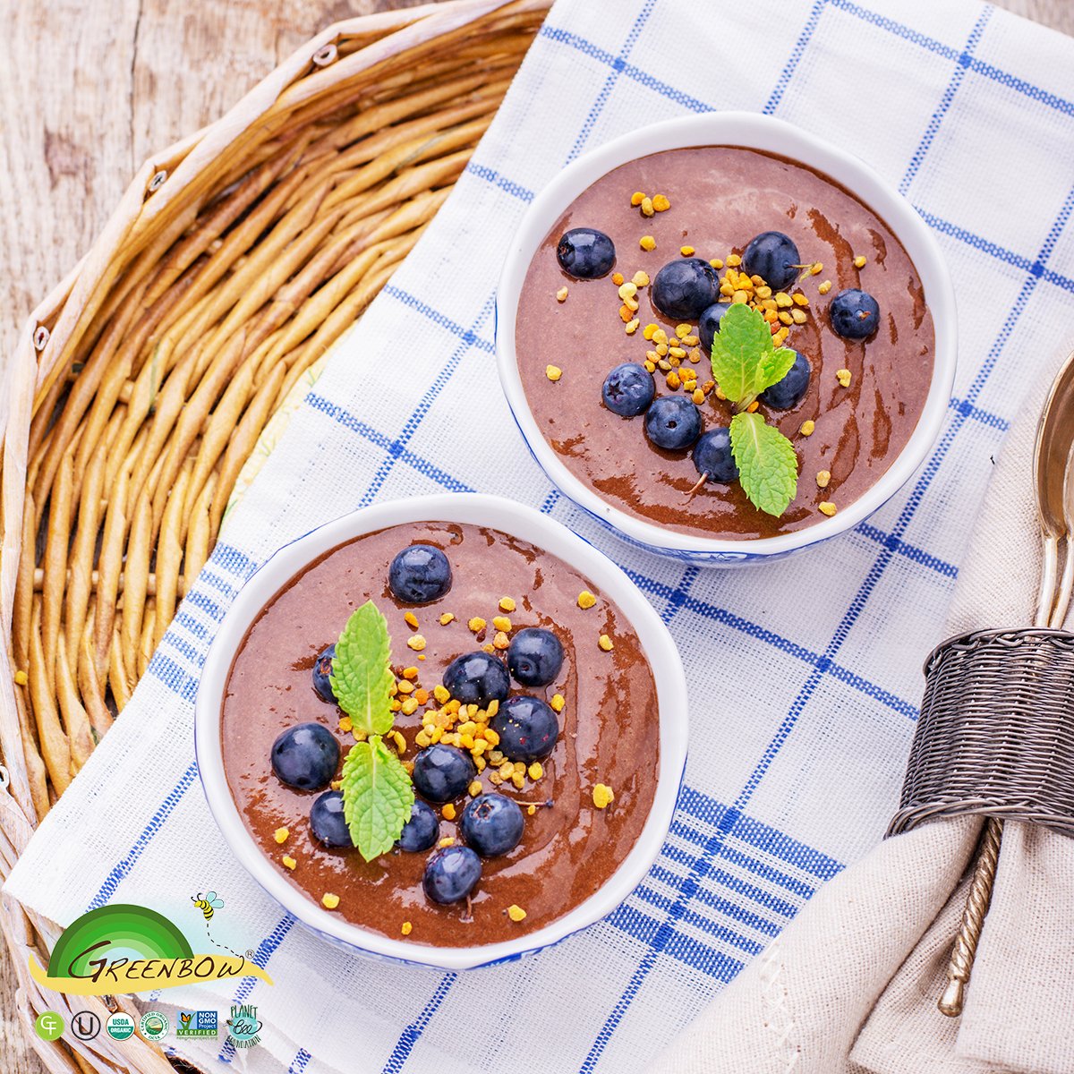 Greenbow pollen nutrition label emphasizes a nutrient-dense option.