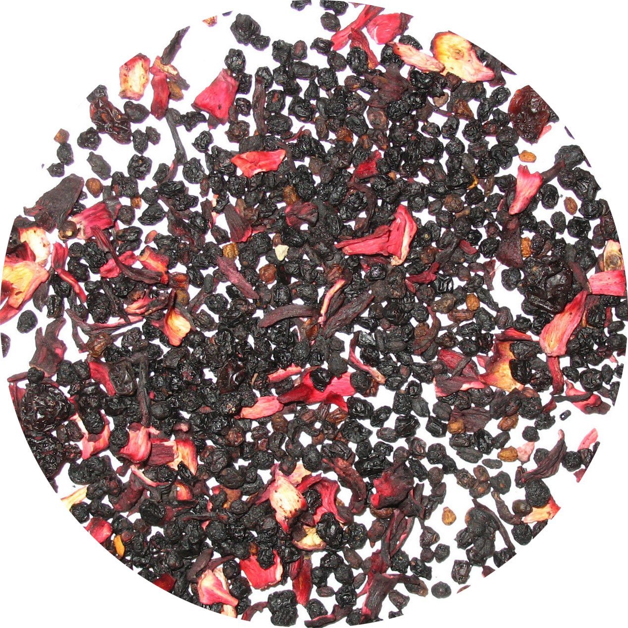 Greenhilltea dried black currants provide depth and natural sweetness.