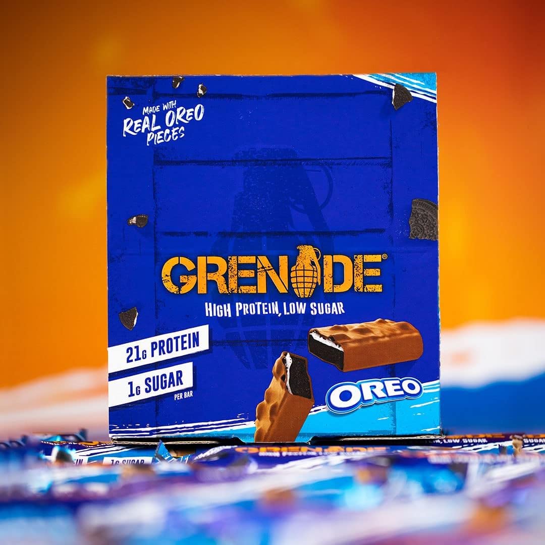Grenade low-sugar chocolate Oreo pieces image underlines minimal sugar per bar.
