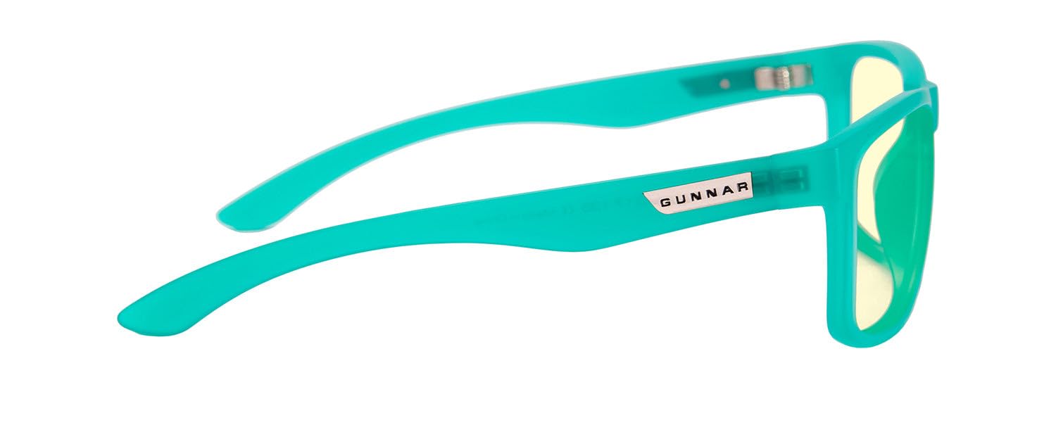 Gunnar amber-tint reading glasses close-up shows 58mm lens size.