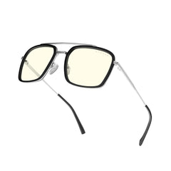 GUNNAR Stark Edition cleaning cloth keeps lenses clear