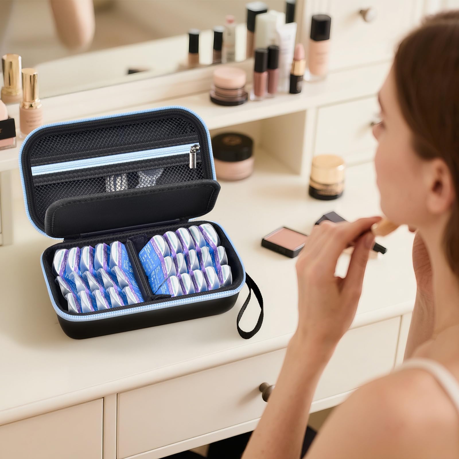 GWCASE travel-friendly case keeps lenses organized anywhere you go.