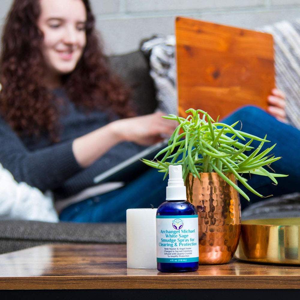 Four fluid ounces bottle provides portable cleansing with Heal The Masses