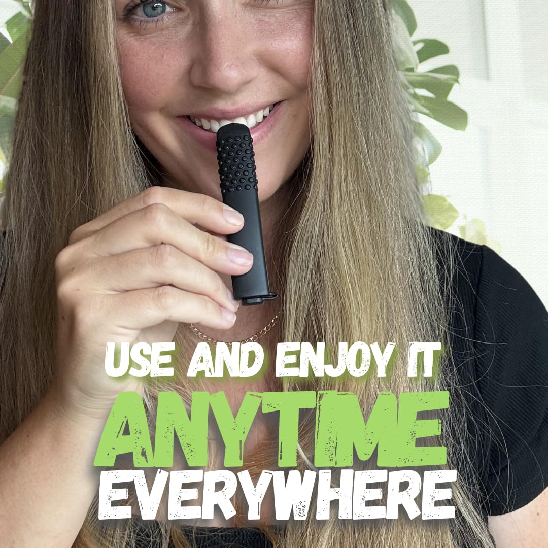 HealthChews on-the-go use image showing a quick breath refresh