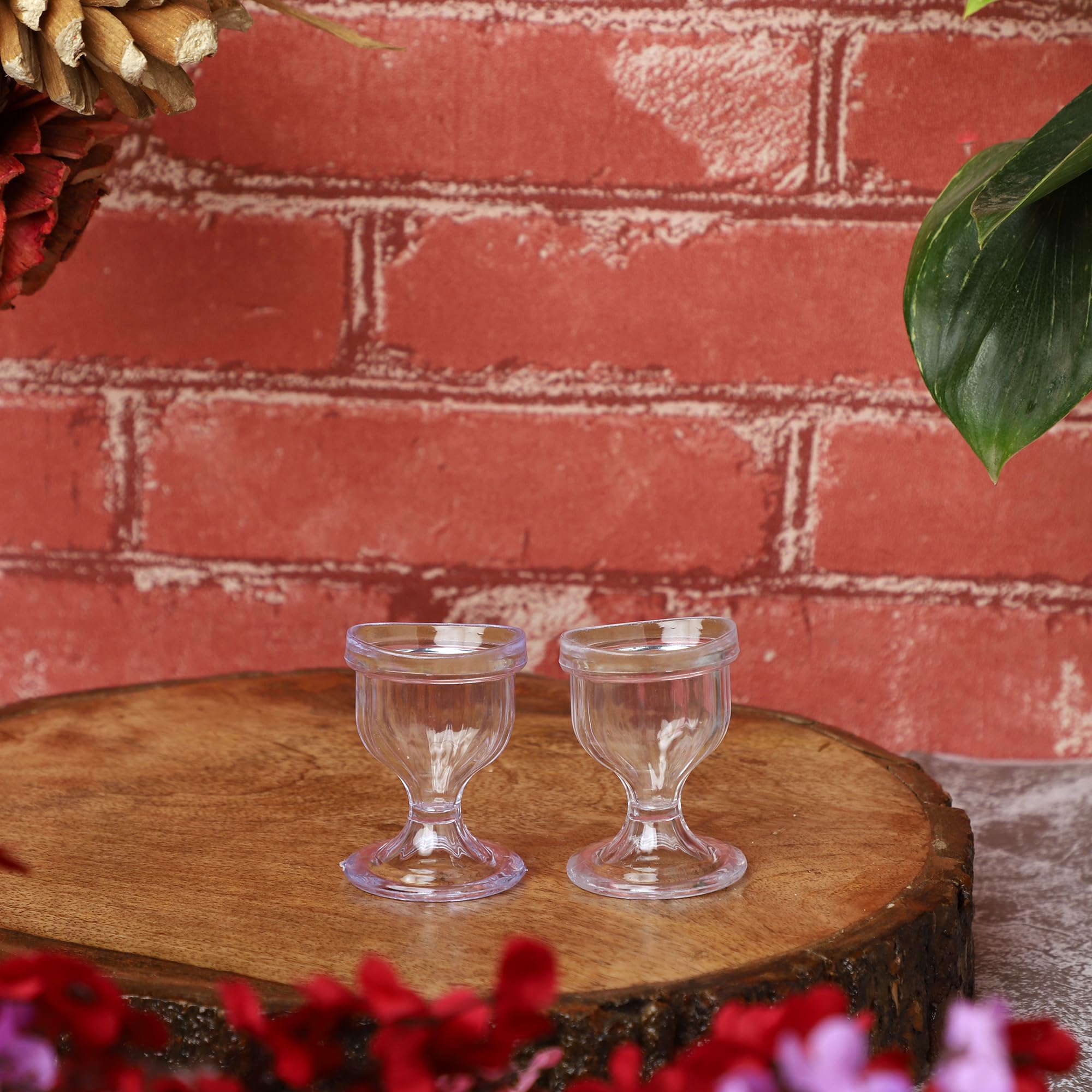 HealthGoodsIn eye wash cups with soft edges for gentle contact