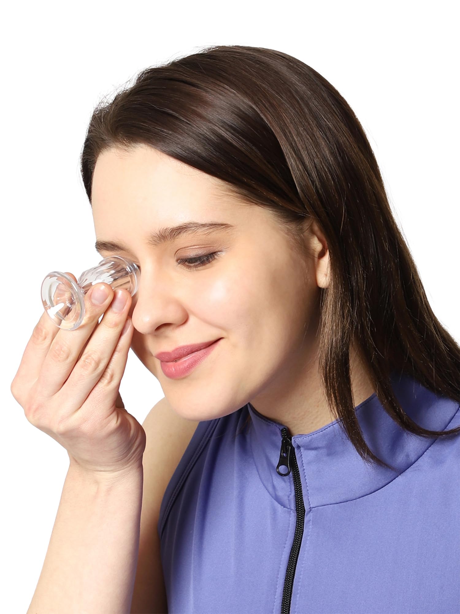 HealthGoodsIn eye wash cups feature vacuum-like seal for easy use