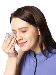 HealthGoodsIn eye wash cups feature vacuum-like seal for easy use