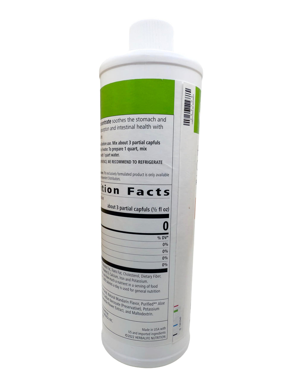 Herbalife Aloe Concentrate pour serving captures refreshing, sugar-free hydration option.
