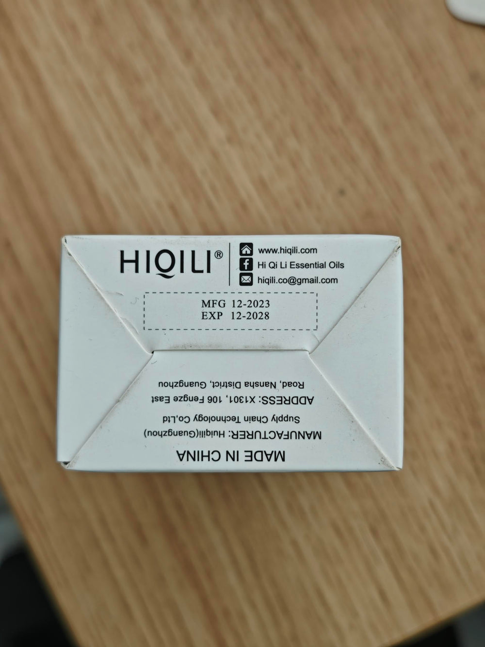 HIQILI Clary Sage Oil skincare routine application.