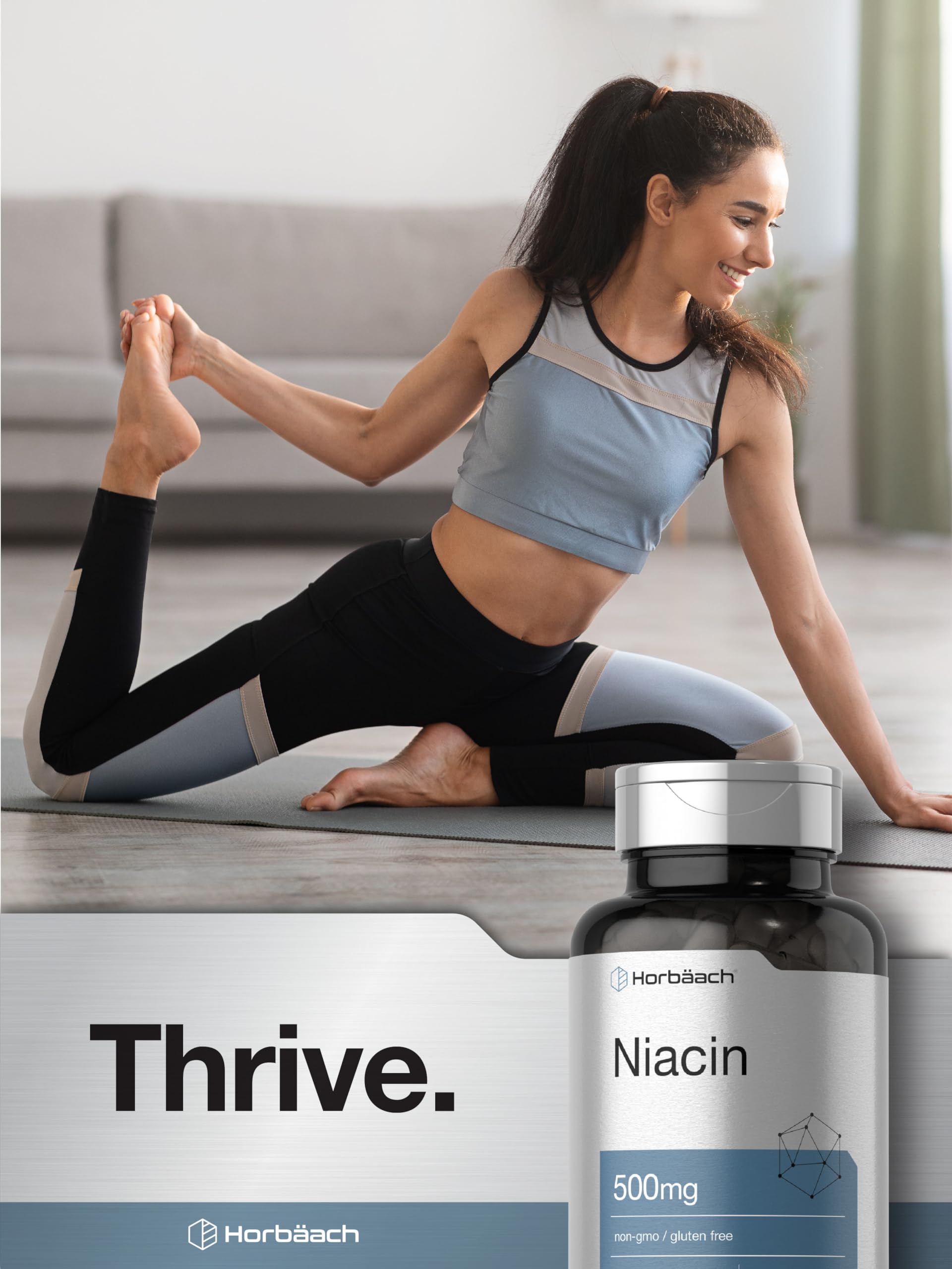 Horbäach Niacin 500mg bottle pour illustrating easy dosing.