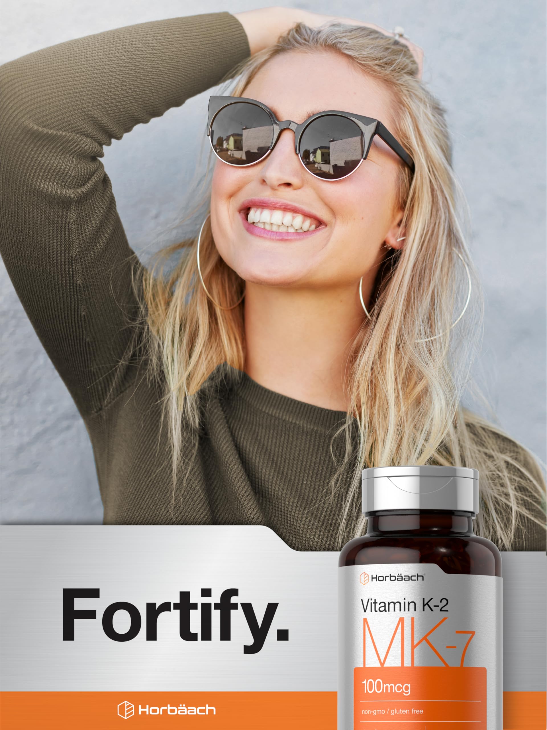 Horbäach Vitamin K2 MK7 softgel packaging detail with capsule view