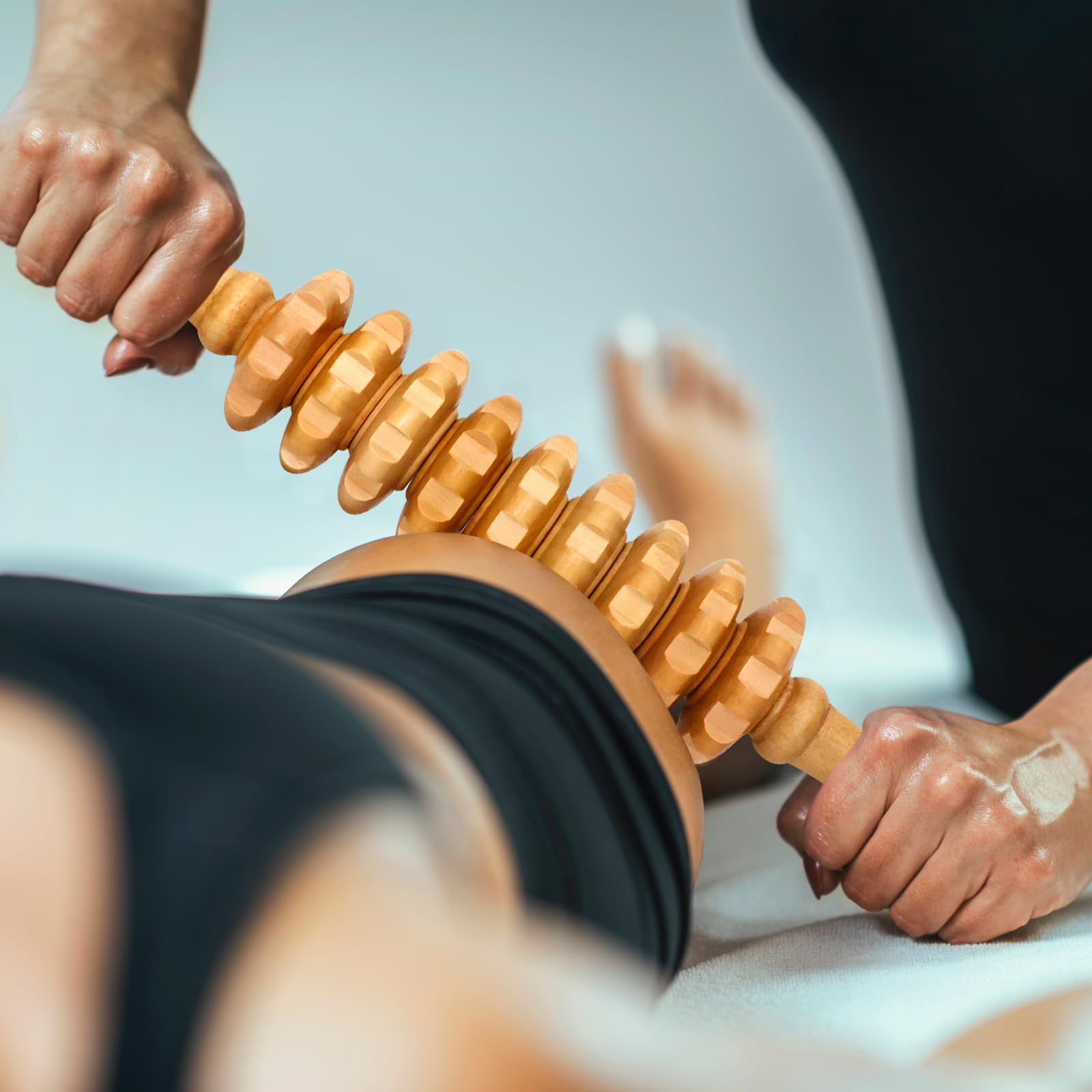 HTHLNG full-body-use supports versatile self-care at home, gym, or travel.