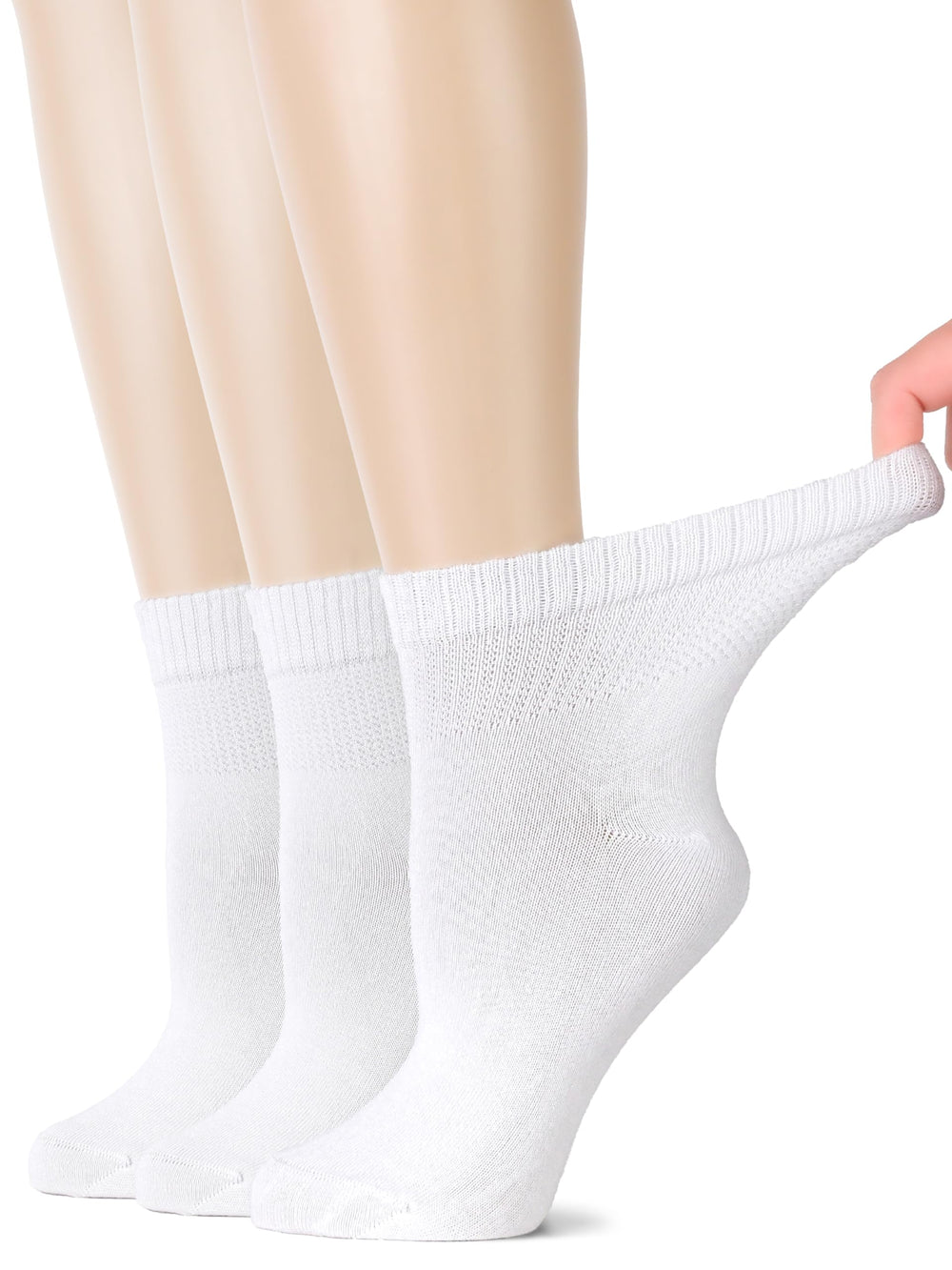 Hugh Ugoli bamboo ankle socks deliver all-day comfort and breathability.