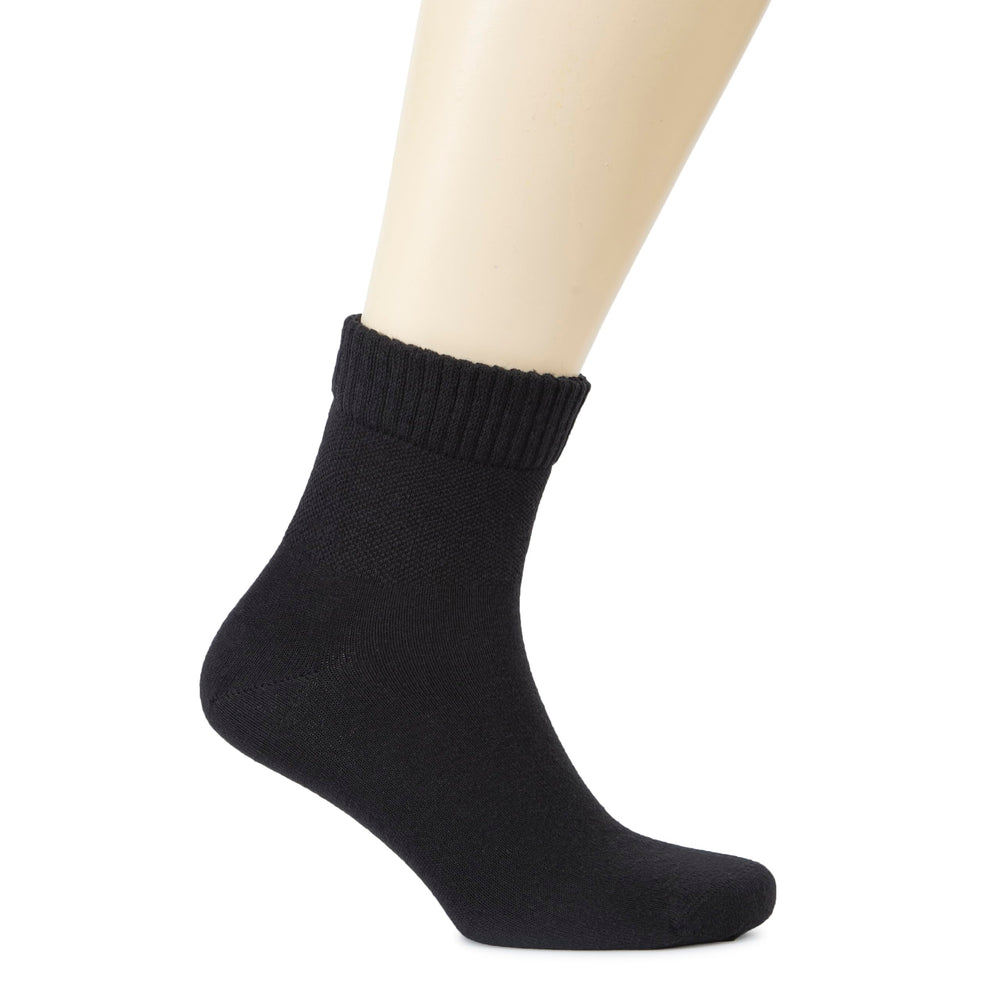 Hugh Ugoli all-season black sock suitable for work and casual outfits.
