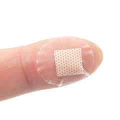 IdealPlast skin-friendly adhesive close-up demonstrates gentle protection.