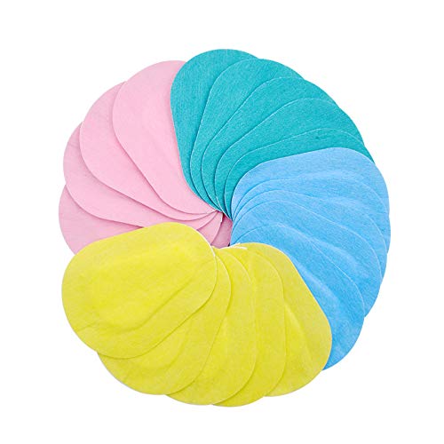 IdealPlast eye patches close-up shows breathable non-woven fabric.